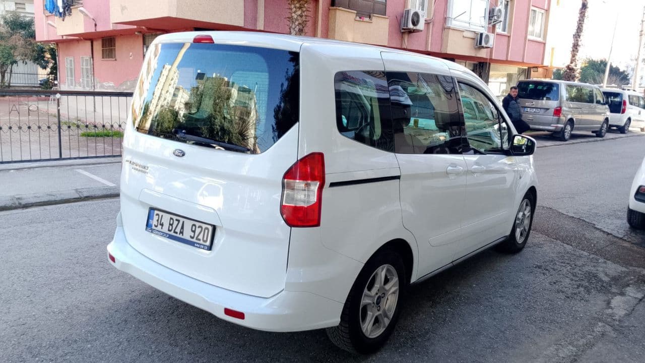 TOURNEO COURIER KOMBI MCA 1.5 L TDCI 100PS DELUXE (6.2) 6